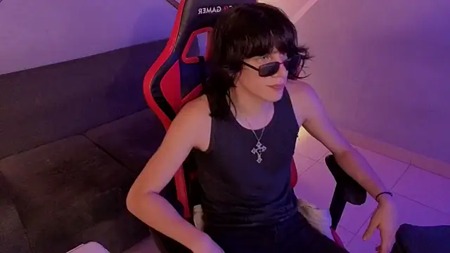 Snapshot of devils_cry chatting on October 30, 2025, 3:41 am devils cry online show from October 30, 2025, 3:41 am