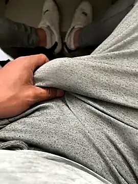 Snapshot of Ersin_meral chatting on September 15, 2025, 7:30 am Ersin meral online show from September 15, 2025, 7:30 am