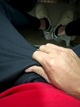 Snapshot of Ersin_meral chatting on October 4, 2025, 2:15 pm Ersin meral online show from October 4, 2025, 2:15 pm