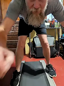 sizableunicorn7 online show from November 19, 2025, 10:54 pm