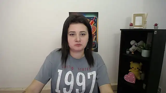 Katrin kiss  online show from September 20, 2025, 12:17 pm