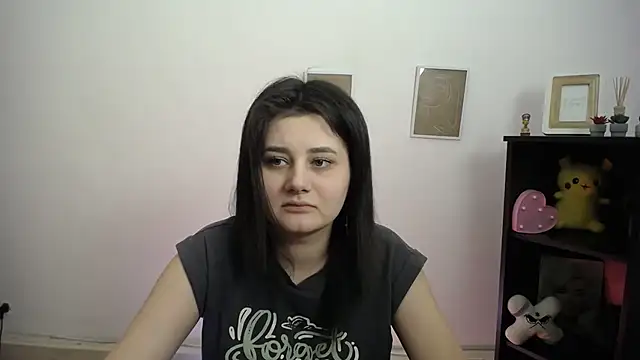 Katrin kiss  online show from March 13, 2026, 3:29 pm