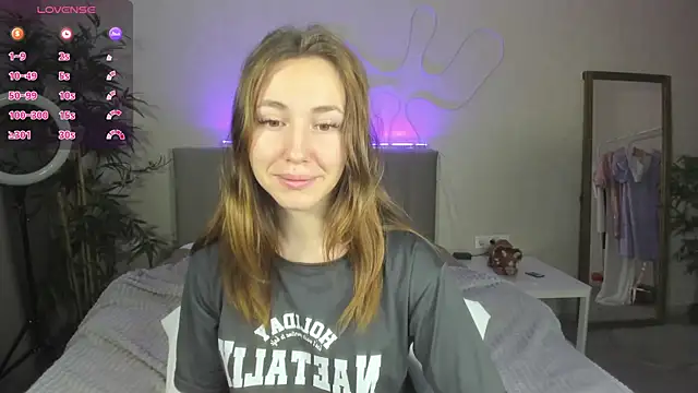 Luna G0ld online show from September 27, 2025, 11:54 pm