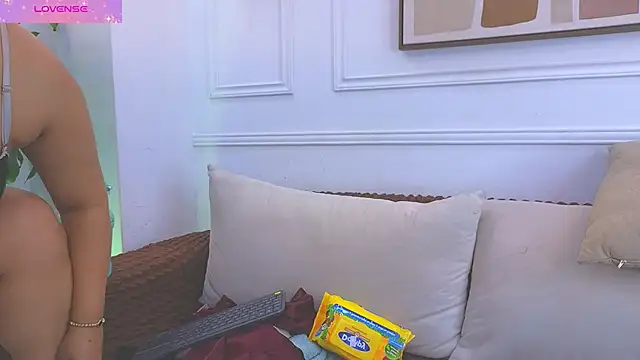 Snapshot of Daisy_Price chatting on April 5, 2026, 10:34 am Daisy Price online show from April 5, 2026, 10:34 am