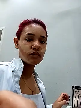 Snapshot of DollyBrowncc chatting on October 22, 2025, 2:34 am DollyBrowncc online show from October 22, 2025, 2:34 am