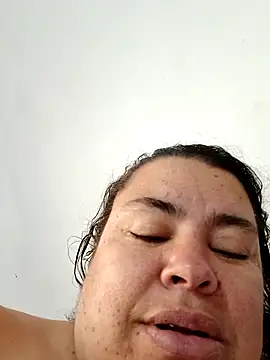 Snapshot of yaneth_ chatting on October 21, 2025, 1:01 pm yaneth  online show from October 21, 2025, 1:01 pm