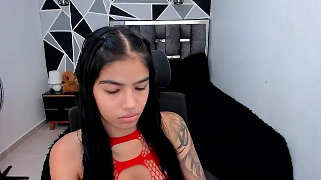 valeria-duarte online show from May 9, 2026, 2:22 pm