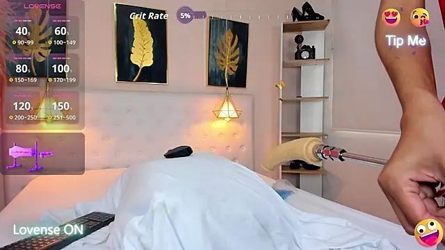 Cinnamon Star online show from December 15, 2025, 12:53 pm