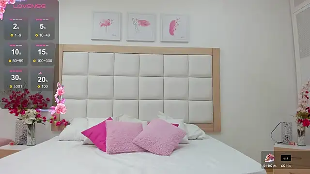 MiaBlakeee online show from October 8, 2025, 7:55 pm