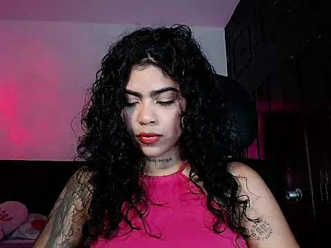 Snapshot of violetwitch05 chatting on September 13, 2025, 4:23 am violetwitch05 online show from September 13, 2025, 4:23 am