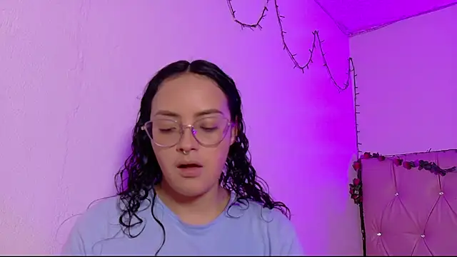 manumeow1 online show from February 11, 2026, 10:26 pm