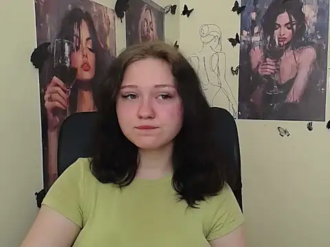 LadyAlice  online show from May 8, 2026, 5:57 am