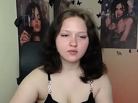 LadyAlice  online show from May 9, 2026, 6:07 am