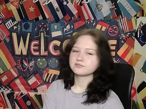 LadyAlice  online show from May 15, 2026, 6:09 am