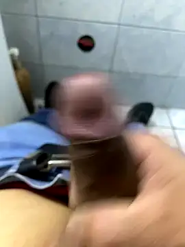 Snapshot of lDarkGreyl chatting on October 17, 2025, 9:28 pm lDarkGreyl online show from October 17, 2025, 9:28 pm