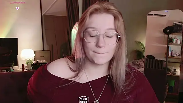 Morvelyn online show from June 26, 2026, 8:24 pm