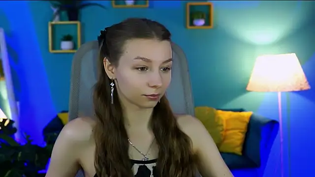 JulieDaniel online show from February 12, 2026, 4:18 am