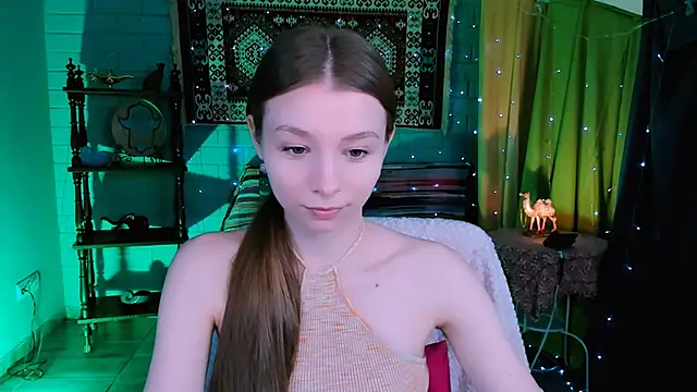 JulieDaniel online show from June 29, 2026, 4:08 am