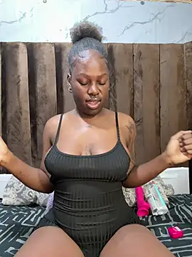 DarkBerryDiamond255 online show from July 29, 2026, 2:53 am
