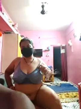 biggbobbsgirl online show from April 26, 2026, 6:38 pm
