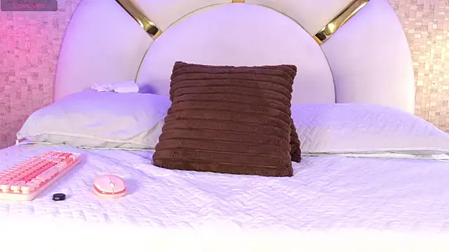 Snapshot of marcela_rojas chatting on October 13, 2025, 11:43 am marcela rojas online show from October 13, 2025, 11:43 am