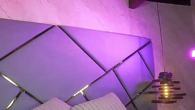 Snapshot of marcela_rojas chatting on October 19, 2025, 11:33 am marcela rojas online show from October 19, 2025, 11:33 am