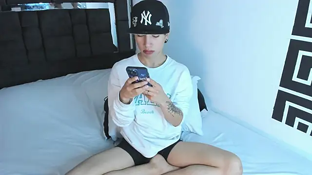 Thiago Divine  online show from September 25, 2025, 3:38 pm