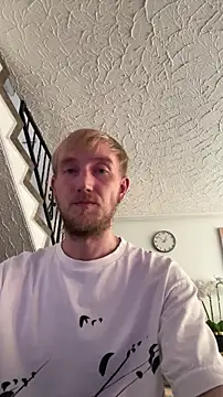 Snapshot of RollingGirlsXXX chatting on October 29, 2025, 4:53 pm RollingGirlsXXX online show from October 29, 2025, 4:53 pm