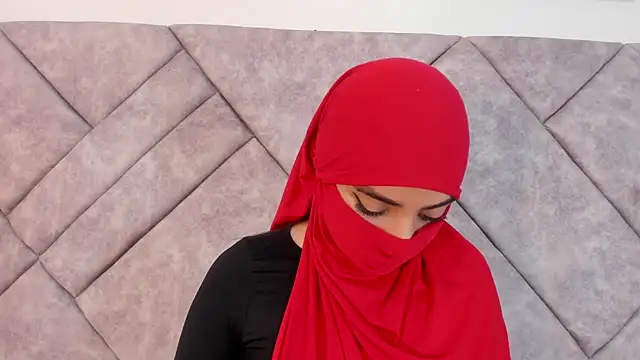 Snapshot of nayiraa_ chatting on March 16, 2026, 7:18 pm nayiraa online show from March 16, 2026, 7:18 pm