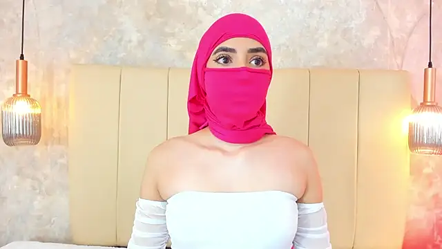 Snapshot of nayiraa_ chatting on April 6, 2026, 11:55 am nayiraa online show from April 6, 2026, 11:55 am