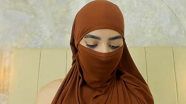 Snapshot of nayiraa_ chatting on April 11, 2026, 11:47 am nayiraa online show from April 11, 2026, 11:47 am