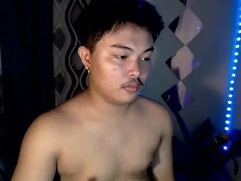 Snapshot of Lustfulljohnx chatting on June 10, 2026, 5:07 am Lustfulljohnx online show from June 10, 2026, 5:07 am