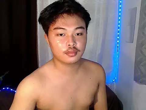 Snapshot of Lustfulljohnx chatting on June 24, 2026, 12:15 pm Lustfulljohnx online show from June 24, 2026, 12:15 pm