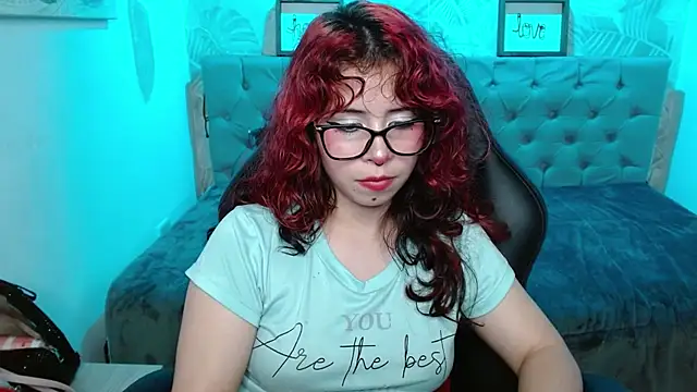 Snapshot of Lily_tk chatting on September 13, 2025, 7:52 am Lily tk online show from September 13, 2025, 7:52 am