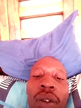 Snapshot of Dadgodd chatting on February 16, 2026, 12:01 pm Dadgodd online show from February 16, 2026, 12:01 pm