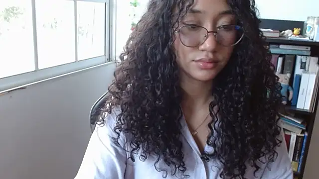 Snapshot of clitia_xx chatting on February 5, 2026, 7:51 pm clitia xx online show from February 5, 2026, 7:51 pm