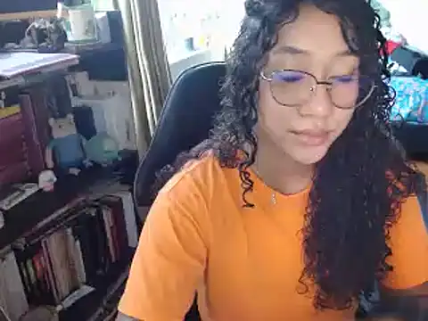 Snapshot of clitia_xx chatting on March 31, 2026, 10:10 pm clitia xx online show from March 31, 2026, 10:10 pm