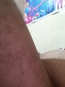 Snapshot of Samlevis7052 chatting on October 21, 2025, 10:05 am Samlevis7052 online show from October 21, 2025, 10:05 am