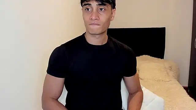 stylish men online show from September 28, 2025, 7:30 pm