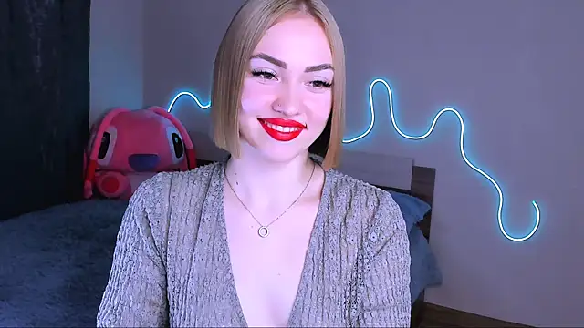 Snapshot of LaraKrein_lk chatting on September 16, 2025, 4:52 pm LaraKrein lk online show from September 16, 2025, 4:52 pm