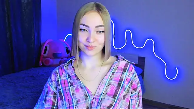 Snapshot of LaraKrein_lk chatting on October 9, 2025, 4:16 pm LaraKrein lk online show from October 9, 2025, 4:16 pm