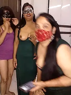 Sexy anaamika online show from May 11, 2026, 7:14 am