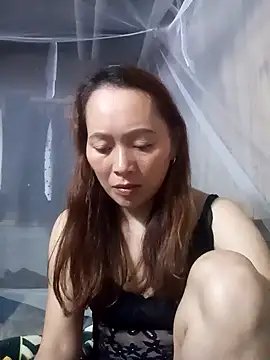 Snapshot of Bianly chatting on October 18, 2025, 12:28 pm Bianly online show from October 18, 2025, 12:28 pm