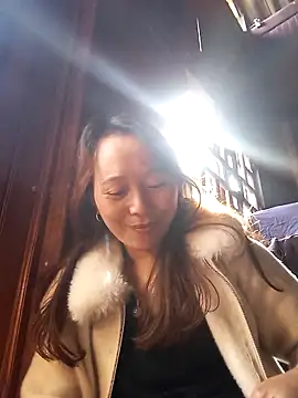 Bianly online show from December 19, 2025, 6:31 am