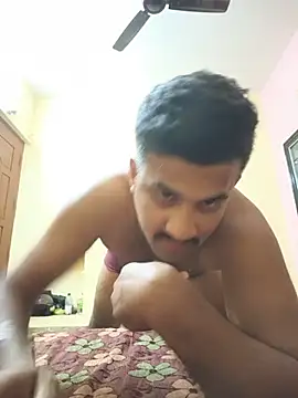 Snapshot of nareshrddd5 chatting on August 1, 2026, 1:32 pm nareshrddd5 online show from August 1, 2026, 1:32 pm