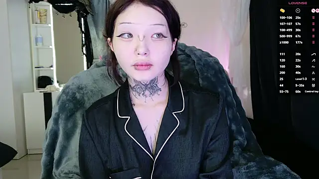 Lein Bone online show from June 16, 2026, 3:31 am