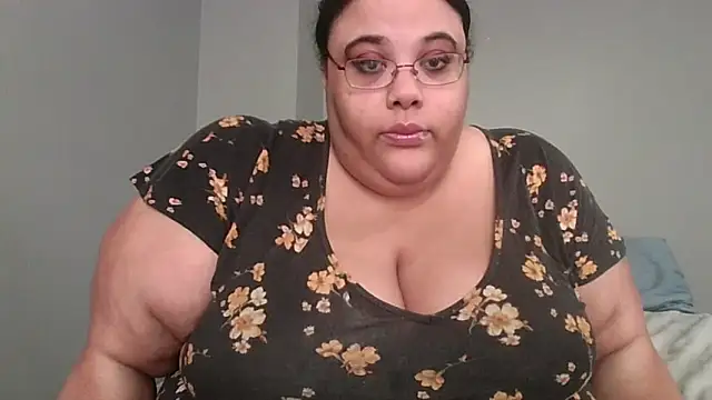SexyBBW10790 online show from May 5, 2026, 2:03 pm