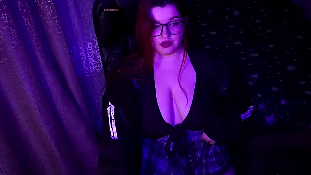 RelykaMeow online show from November 30, 2025, 10:25 pm