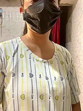 MONA 0213 online show from September 29, 2025, 6:35 pm