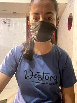 MONA 0213 online show from October 3, 2025, 6:49 pm